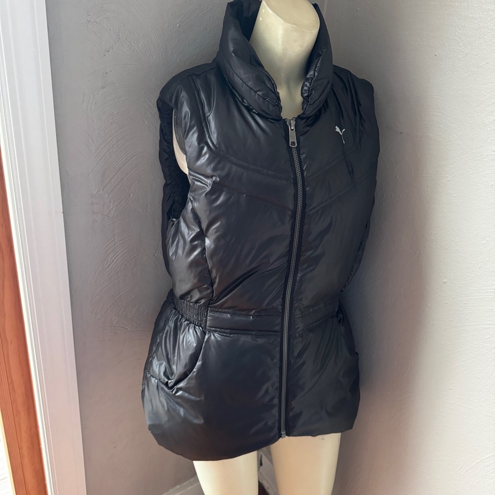 Puma down puffer vest size large black